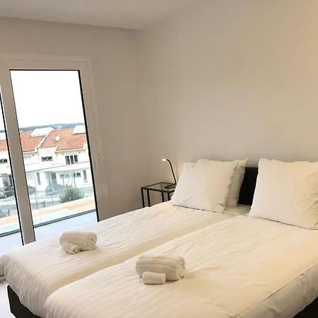 Ocean Views - New Private With Pool & Sea Views Apartment *