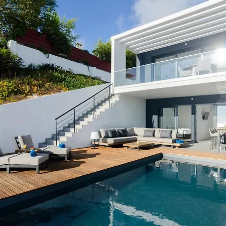 Apartment Ocean Views - New Private With Pool & Sea Views