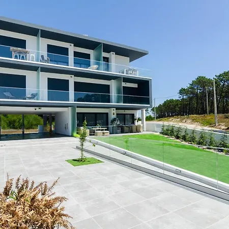 Ocean Views - New Private With Pool & Sea Views Nazare