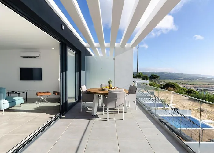 Ocean Views - New Private With Pool & Sea Views דירה