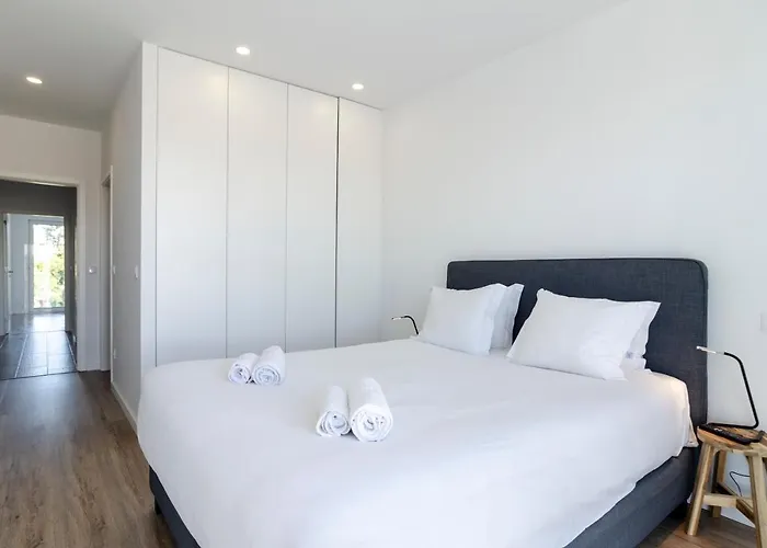 Ocean Views - New Private With Pool & Sea Views דירה
